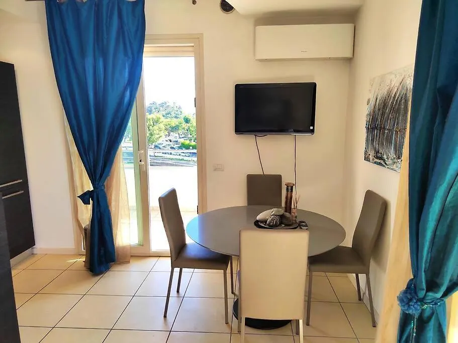 Vistamare Bluemar - The Art Of The Sea - 105Mq Apartment Cattolica 0*,  Italy