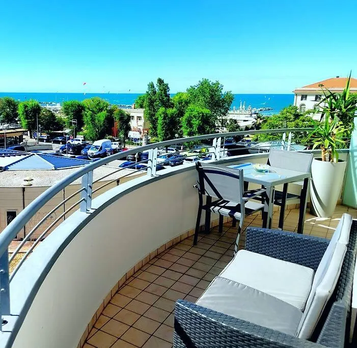 Vistamare Bluemar - The Art Of The Sea - 105Mq Apartment Cattolica